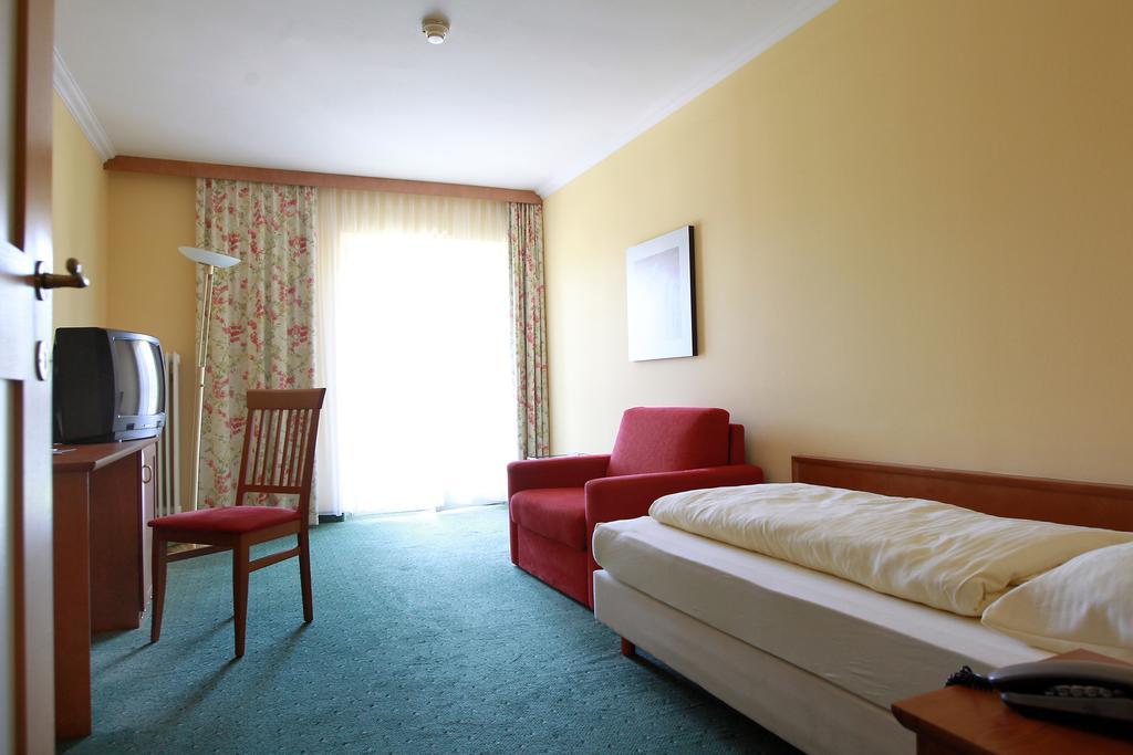 Kurhotel St. Josef Durrnberg Room photo